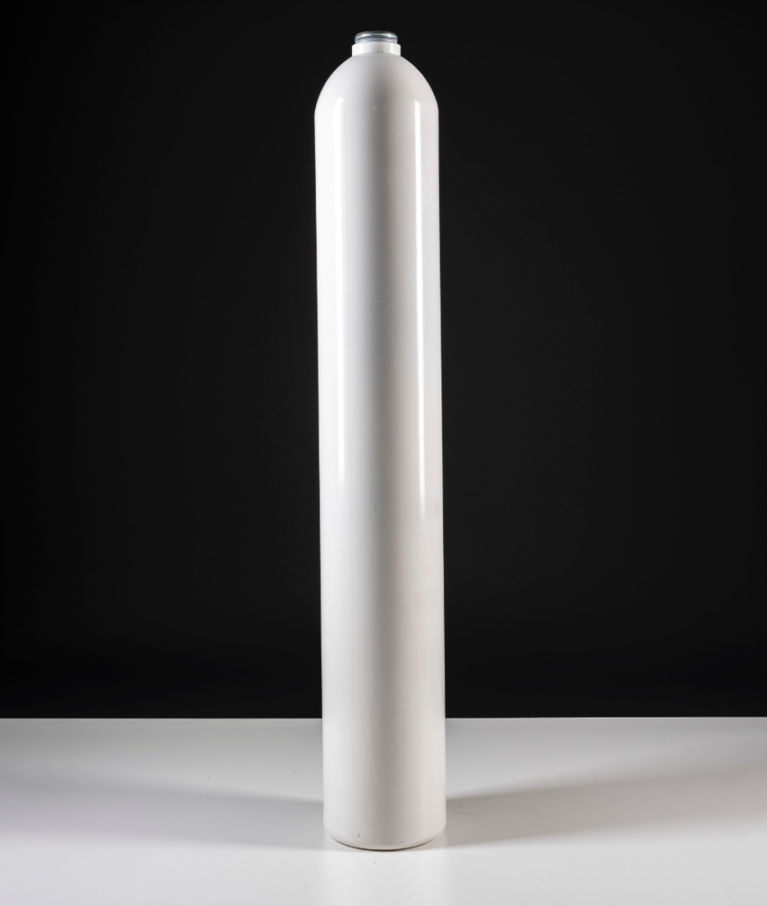 White High-pressure oxygen & medical gas cylinder